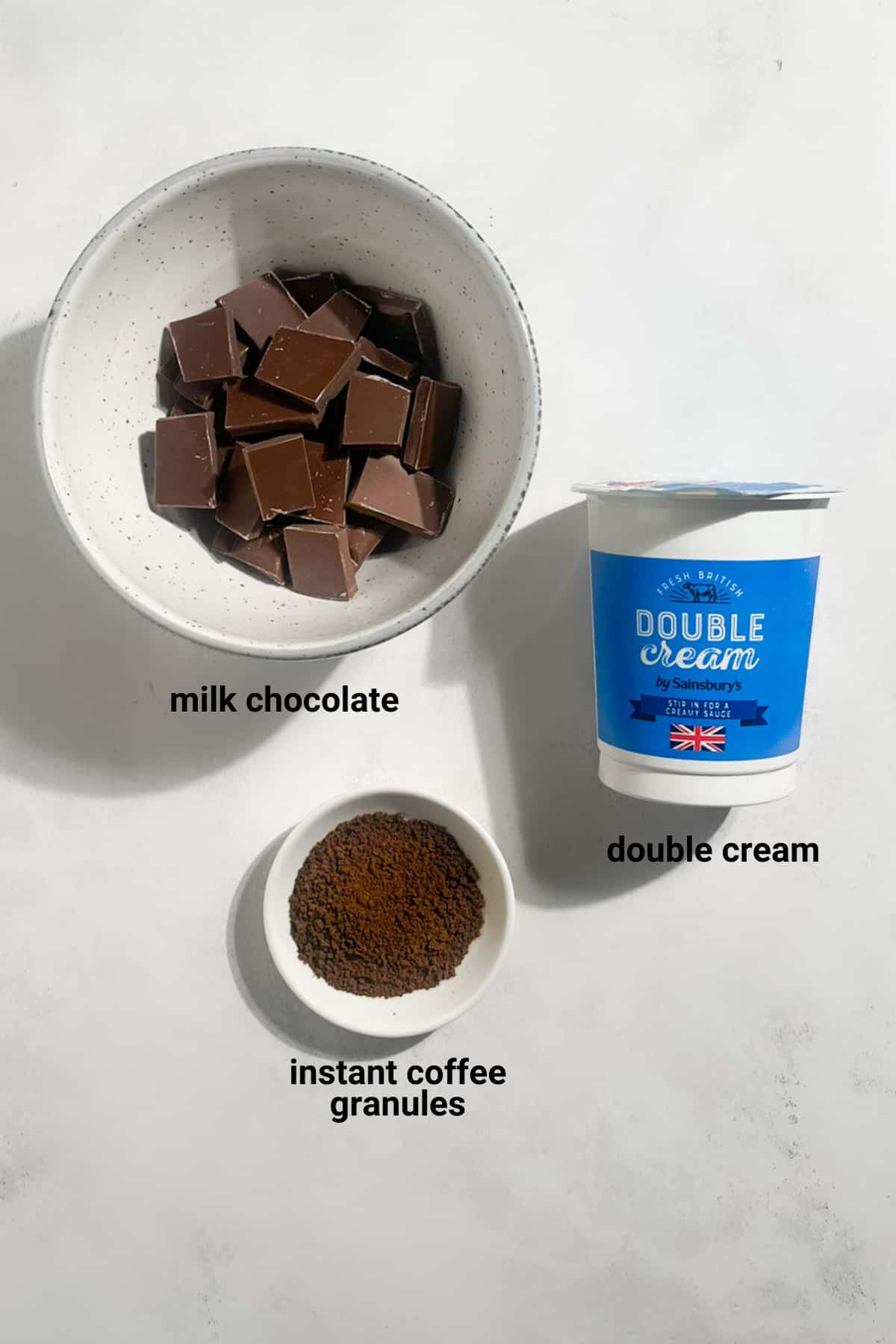 Coffee mousse ingredients.